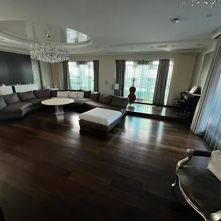Apartment Marque De Bucharest