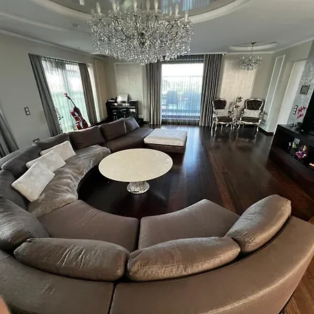 Apartment Marque De *